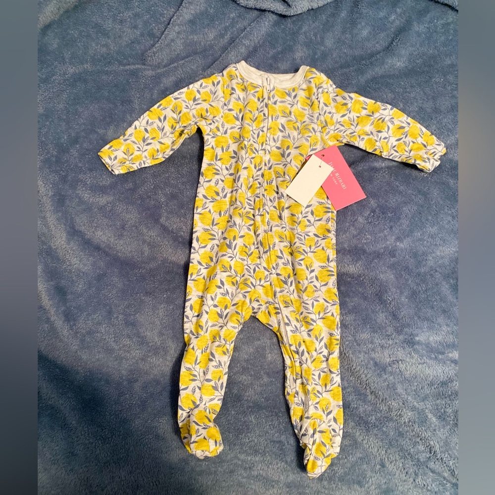 ISSAC MIZRAHI Girl’s Baby Onesie (Yellow, Lemons Tree).  Size 6-9M. NWT